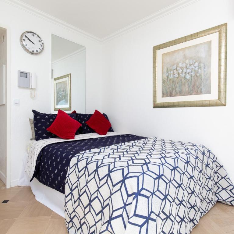 Cozy studio with sea view, swimming pool and greenery - Studio - Vue sur Mer - 9