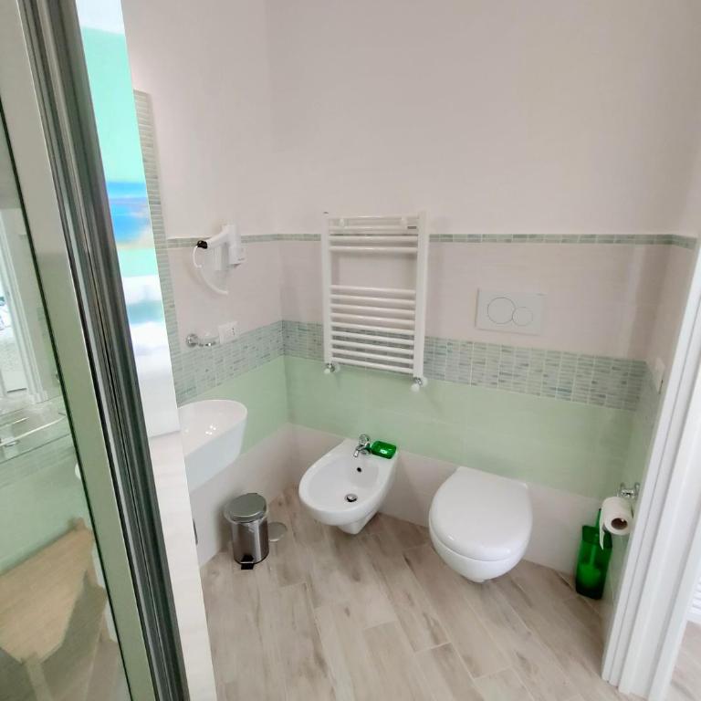 B&B Il Vialetto - Camera Matrimoniale con Bagno Privato - 5