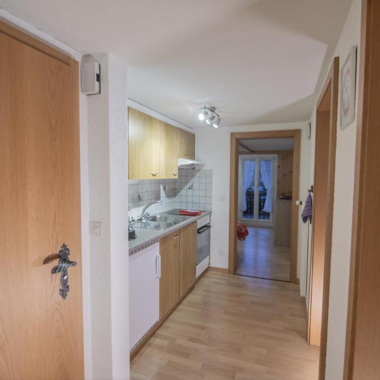 Chalet Alpenruh - Apartment mit 3 Schlafzimmern und Balkon (5 Erwachsene) - 11