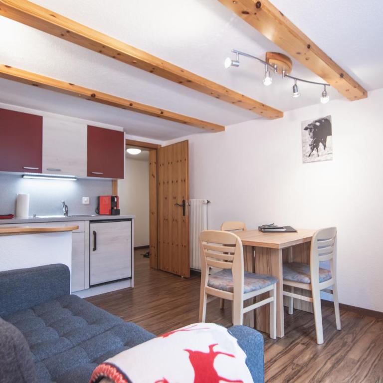 Chalet Alpenruh - Apartment mit 2 Schlafzimmern und Balkon (3 Erwachsene) - 5