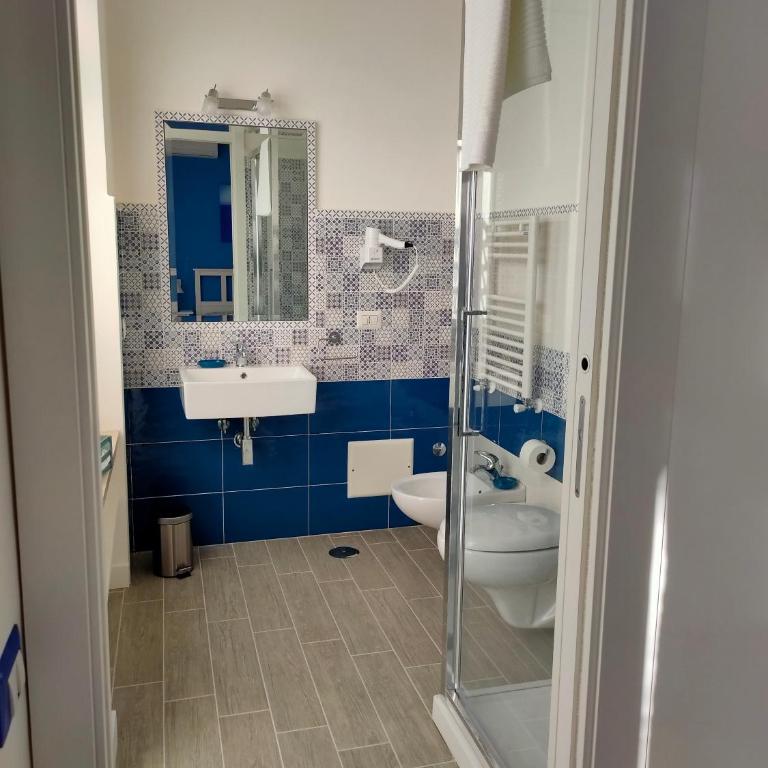 B&B Il Vialetto - Camera Matrimoniale con Bagno Privato - 22