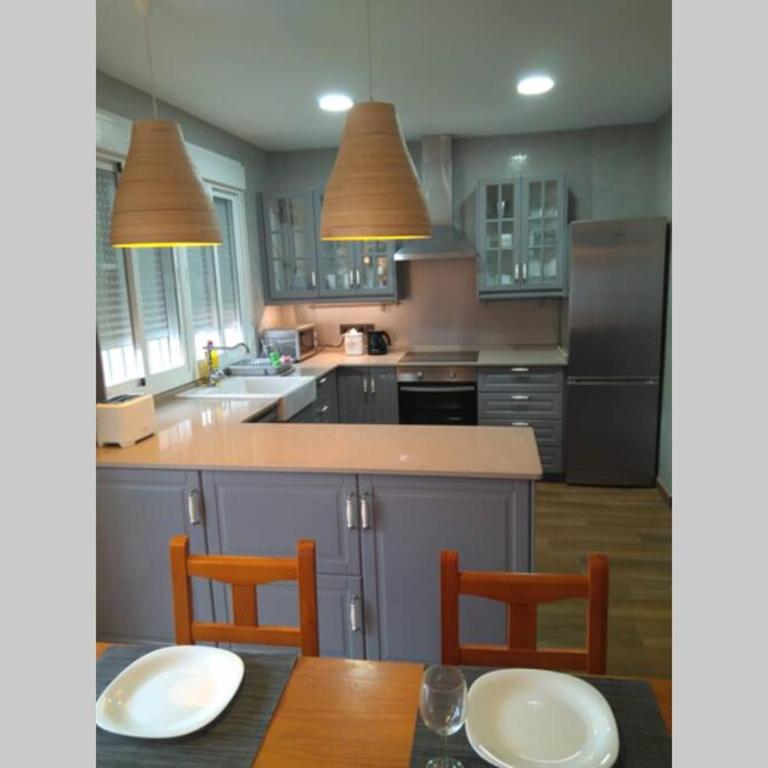 Alojamiento con piscina para grandes grupos en Real de La Barrosa - Six-Bedroom House - 22