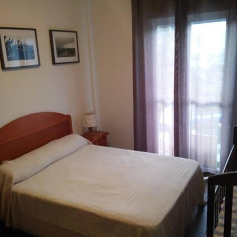 Alojamiento con piscina para grandes grupos en Real de La Barrosa - Six-Bedroom House - 29