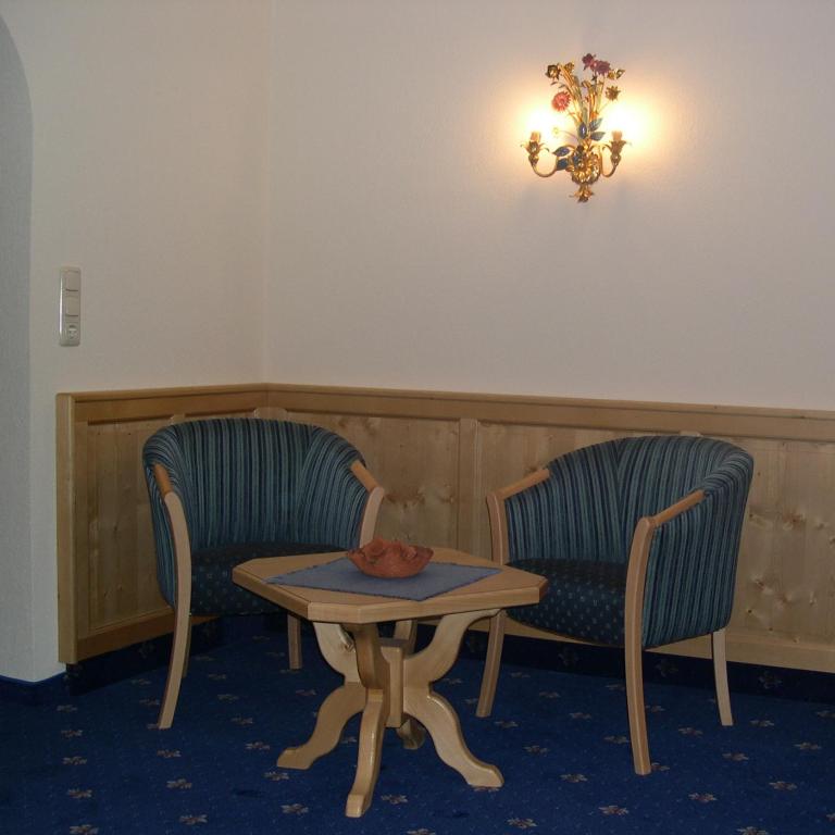 Gästehaus Alpina - Apartment mit 1 Schlafzimmer und Balkon - 2