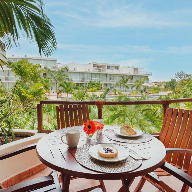 Porto Playa Condo Hotel and Beach Club - Apartamento de 2 dormitorios y 2 baños - 4