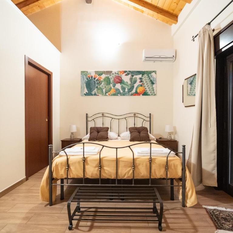 Le Vie del Centro B&B - King Room with Balcony - 14