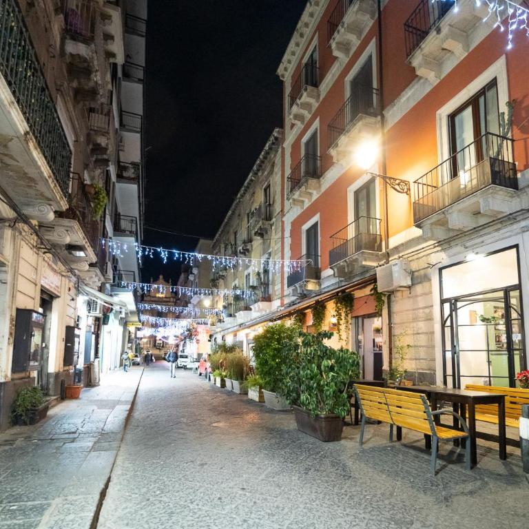 Le Vie del Centro B&B - Comfort Triple Room with Shower - 20