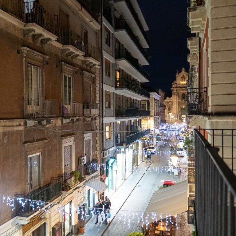Le Vie del Centro B&B - Comfort Triple Room with Shower - 8