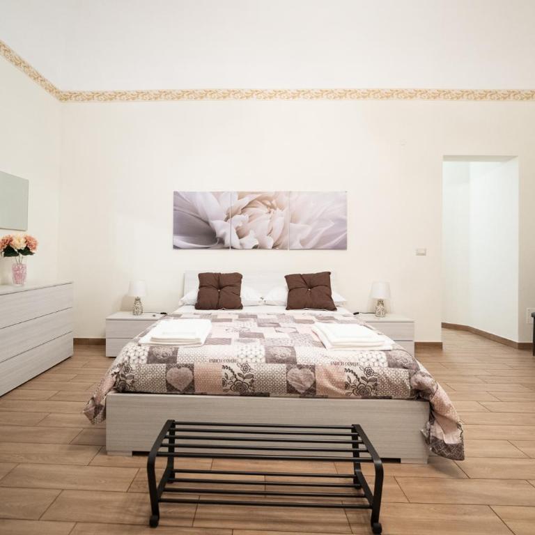 Le Vie del Centro B&B - Comfort Triple Room with Shower - 5