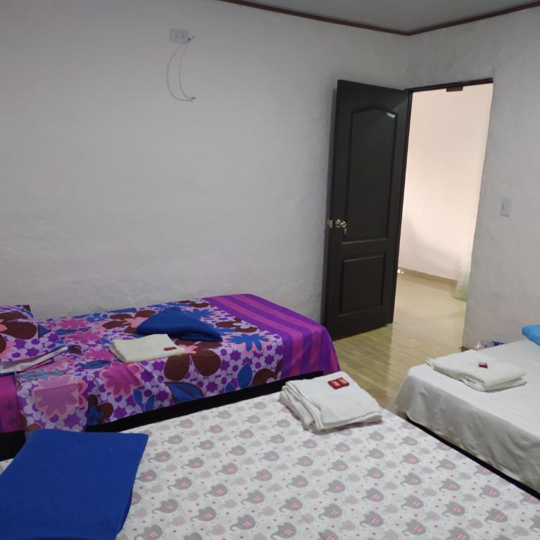 Hotel Los Balcones - Triple Room - 2
