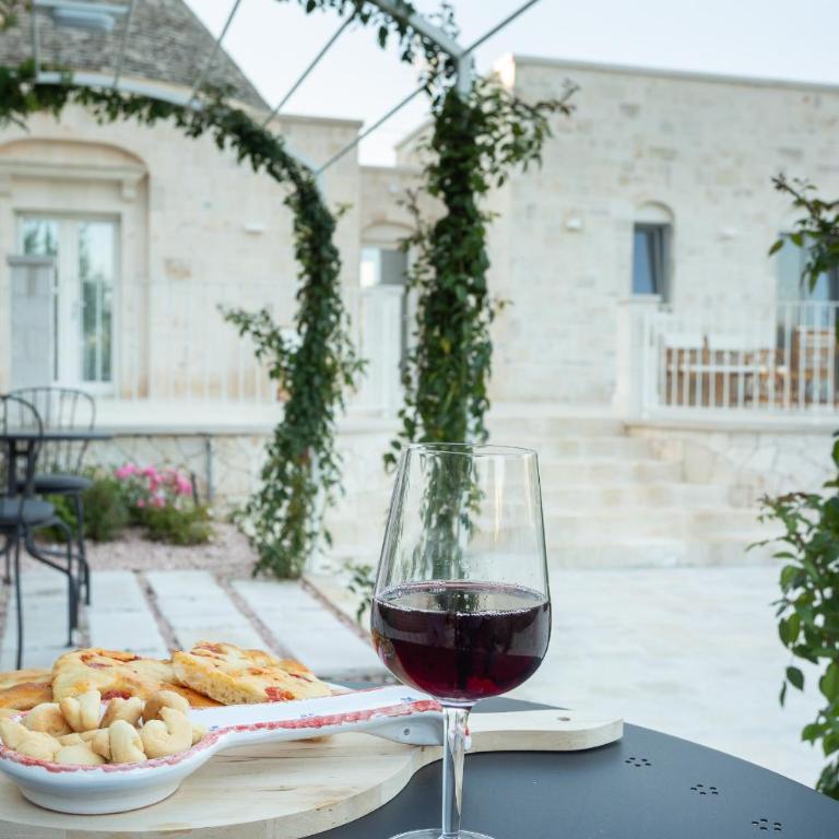Trullo dei maestri - Suite King con Vasca Idromassaggio - 18