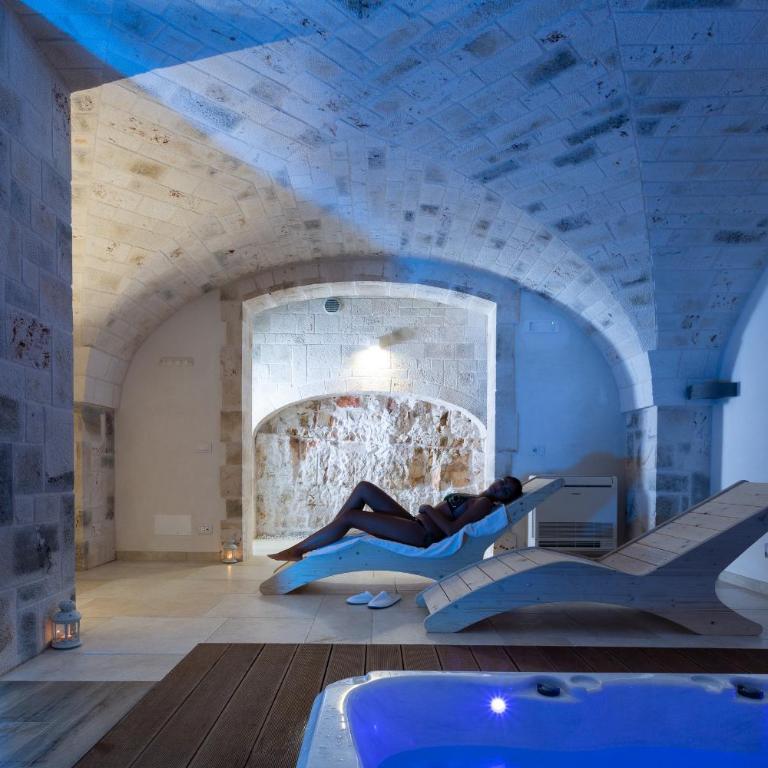 Trullo dei maestri - Suite King con Vasca Idromassaggio - 17