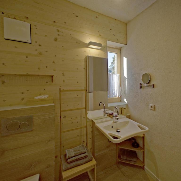 Bio Ferienwohnung am Wildsee in Seefeld mit E-Ladestation - Apartment mit Balkon - 13