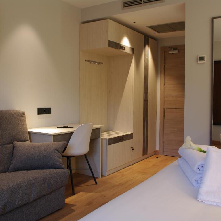 Hotel NERU con Encanto - Habitación Doble Deluxe con balcón - 1 o 2 camas - 2