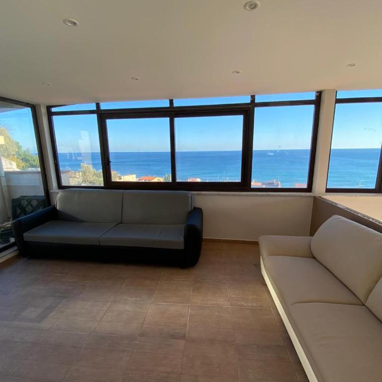 Nick & Santo's Holiday Homes - Camera Matrimoniale Deluxe con Balcone e Vista Mare - 3