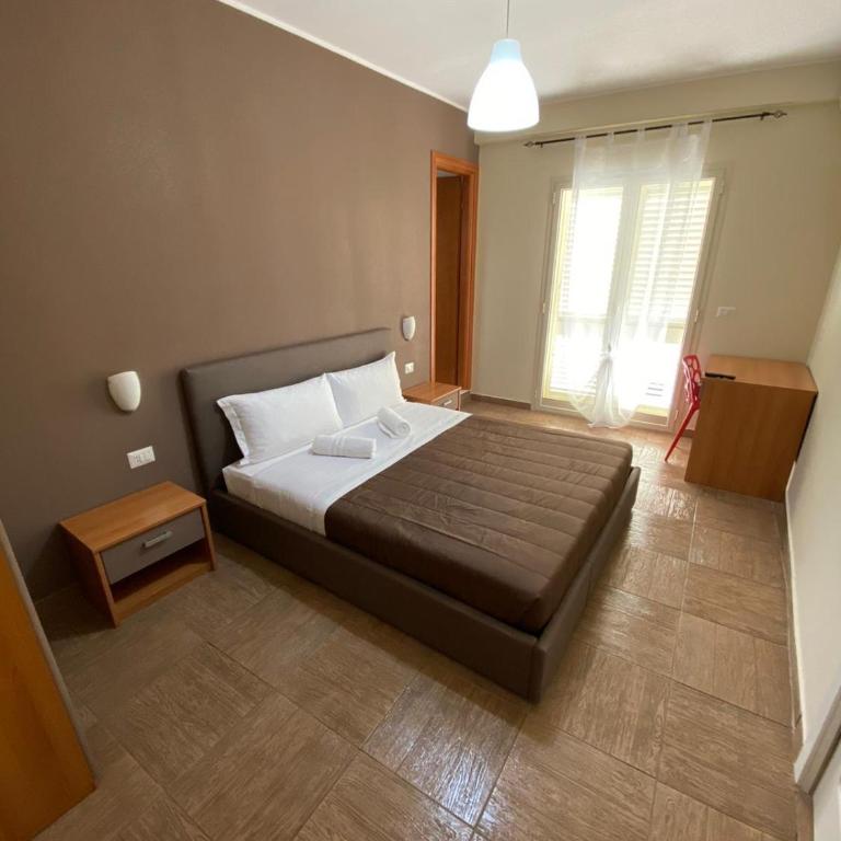 Nick & Santo's Holiday Homes - Appartamento con 4 Camere da Letto e Balcone - 2