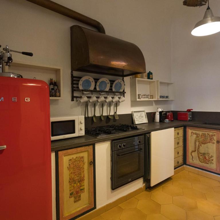 Large terrace apartment near Politeama - Apartment - 16