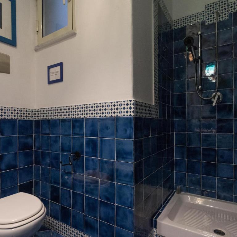 Large terrace apartment near Politeama - Apartment - 32