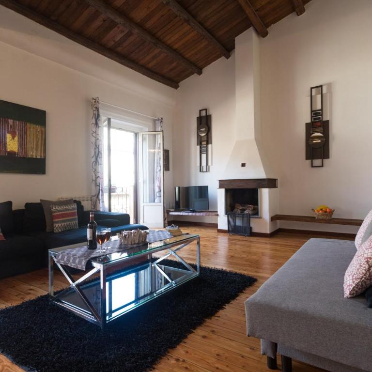 Large terrace apartment near Politeama - Apartment - 2