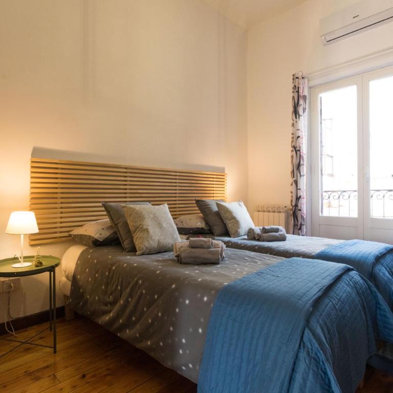 Large terrace apartment near Politeama - Apartment - 4