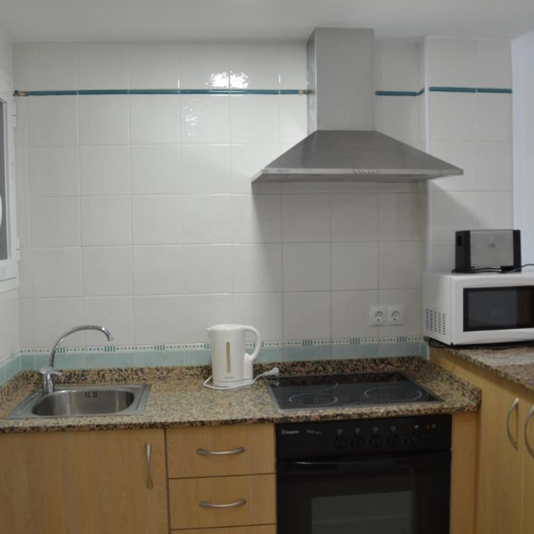 Apts ARA with pool - Apartamento con vistas al mar - 5
