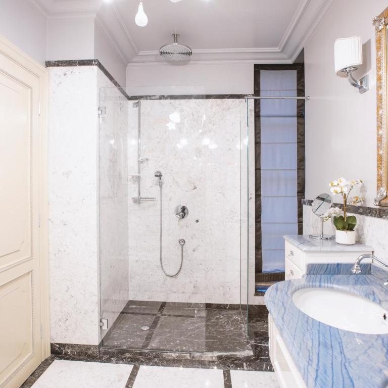 Eclat Luxury Hotel - Deluxe Double Room - 6