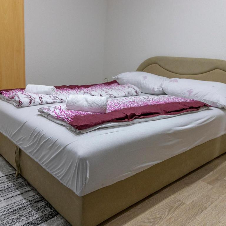Apartments Aqua Resa - Three-Bedroom Apartment - 27