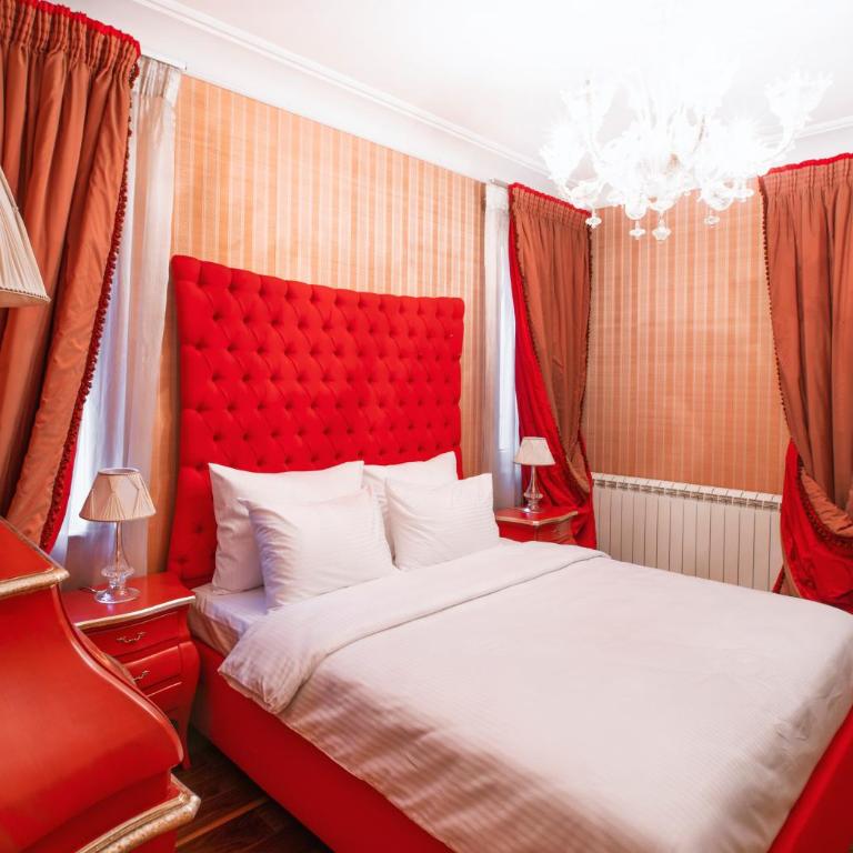 Eclat Luxury Hotel - Deluxe Double Room with Balcony - 1