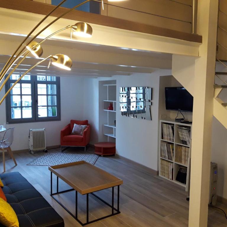 CENTRE HISTORIQUE T3 DUPLEX PARKING Gratuit - Appartamento con 2 Camere da Letto - 14