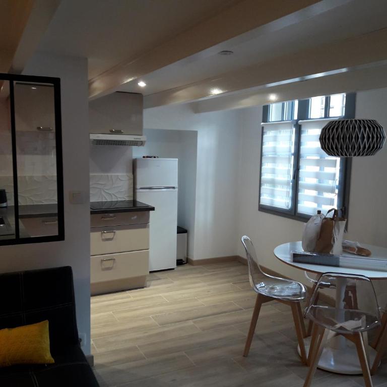 CENTRE HISTORIQUE T3 DUPLEX PARKING Gratuit - Appartamento con 2 Camere da Letto - 15