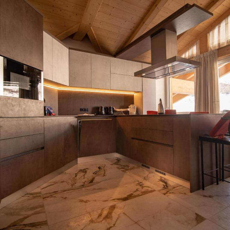 Villa Claudia - Apartment with Mountain View - 11