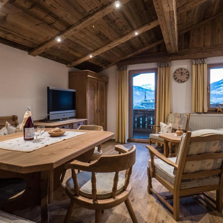 Apart Tyrol - Superior Two-Bedroom Apartment with Balcony - 10