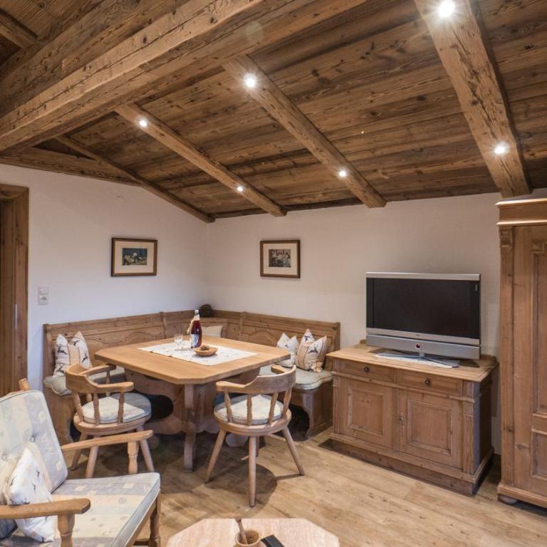 Apart Tyrol - Superior Two-Bedroom Apartment with Balcony - 7
