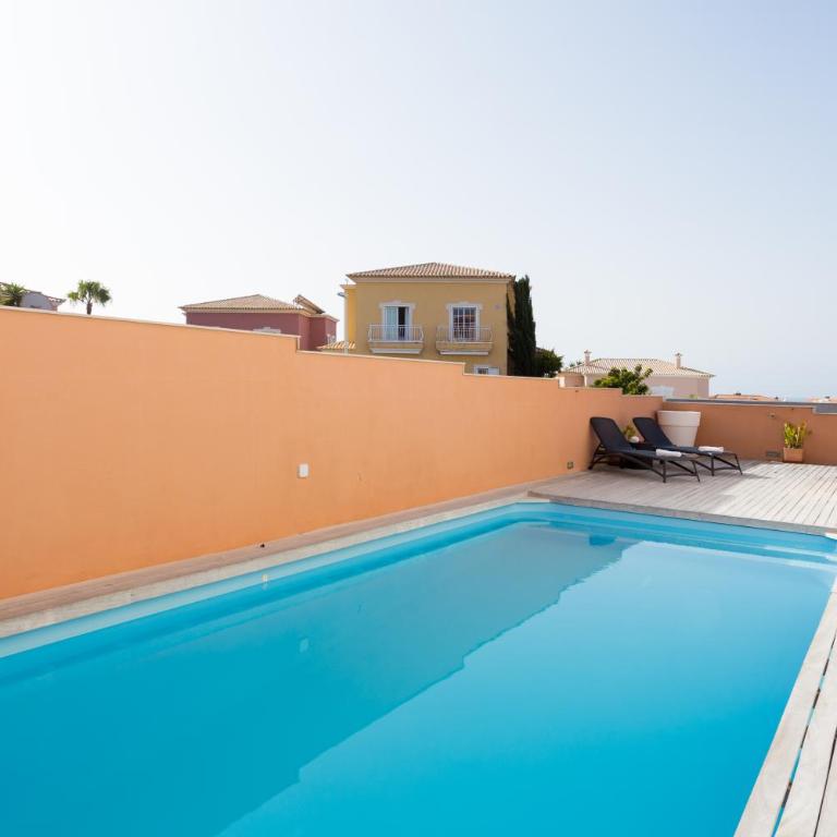 Modern House With Private Swimming Pool - Casa de 3 dormitorios - 1