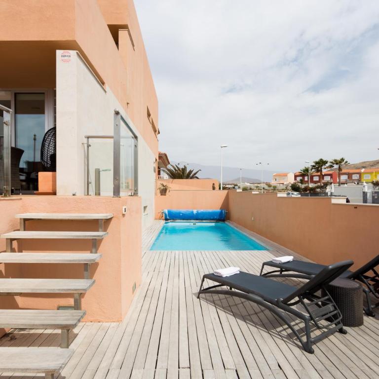 Modern House With Private Swimming Pool - Casa de 3 dormitorios - 12