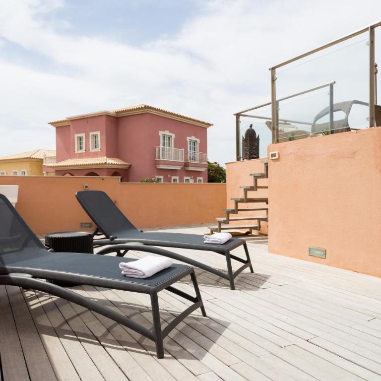 Modern House With Private Swimming Pool - Casa de 3 dormitorios - 31