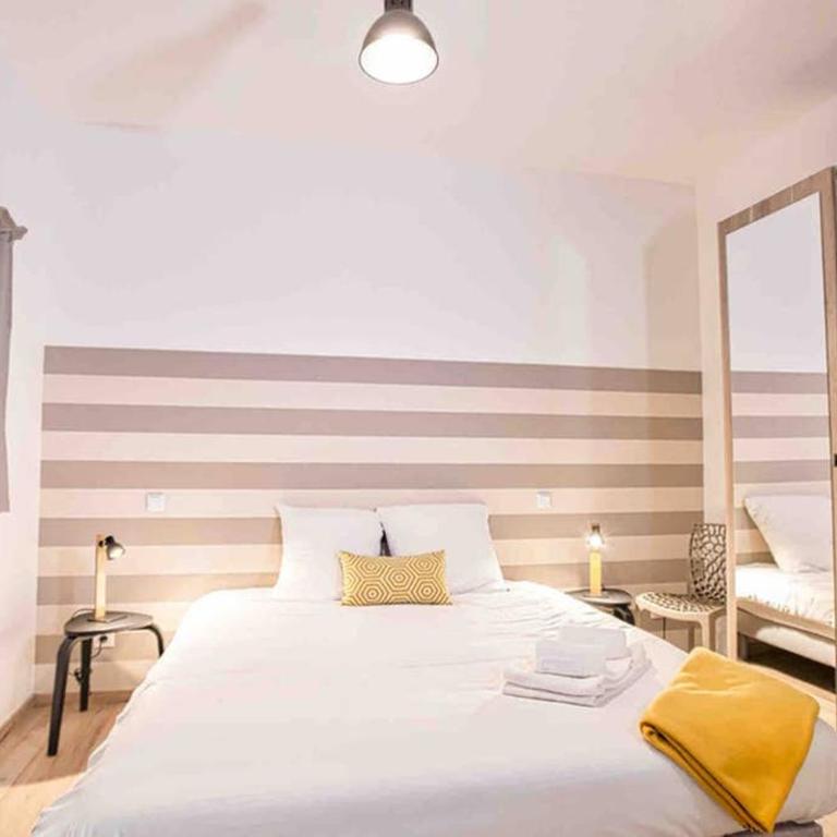 La cour du faubourg 3 - One-Bedroom Apartment - 2