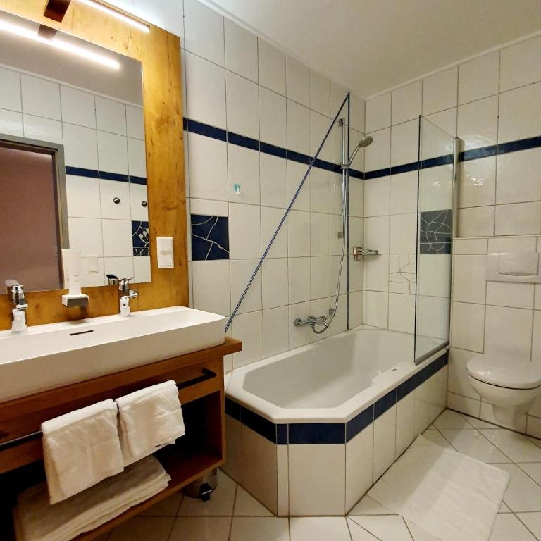 Austria Alpinhotel Ski IN Ski OUT an der Edelweissbahn - Familiensuite - 4