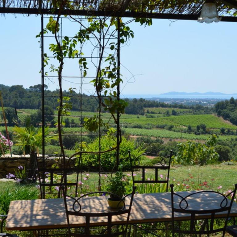 House With Garden And Sea View - Ferienhaus - 29