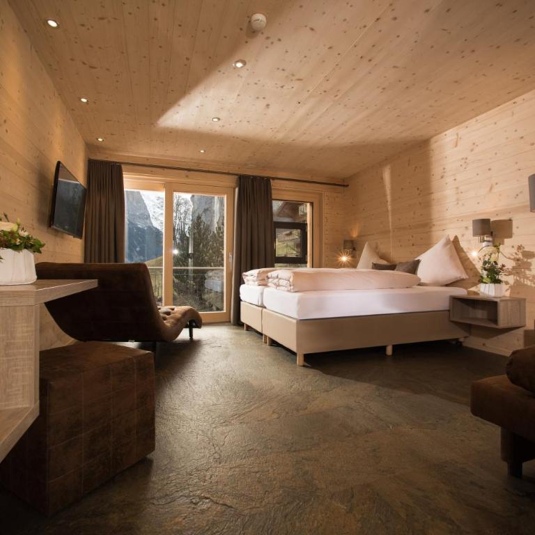 Hotel Silberhorn - Superior Zimmer mit Talblick - Holz 100 - 2