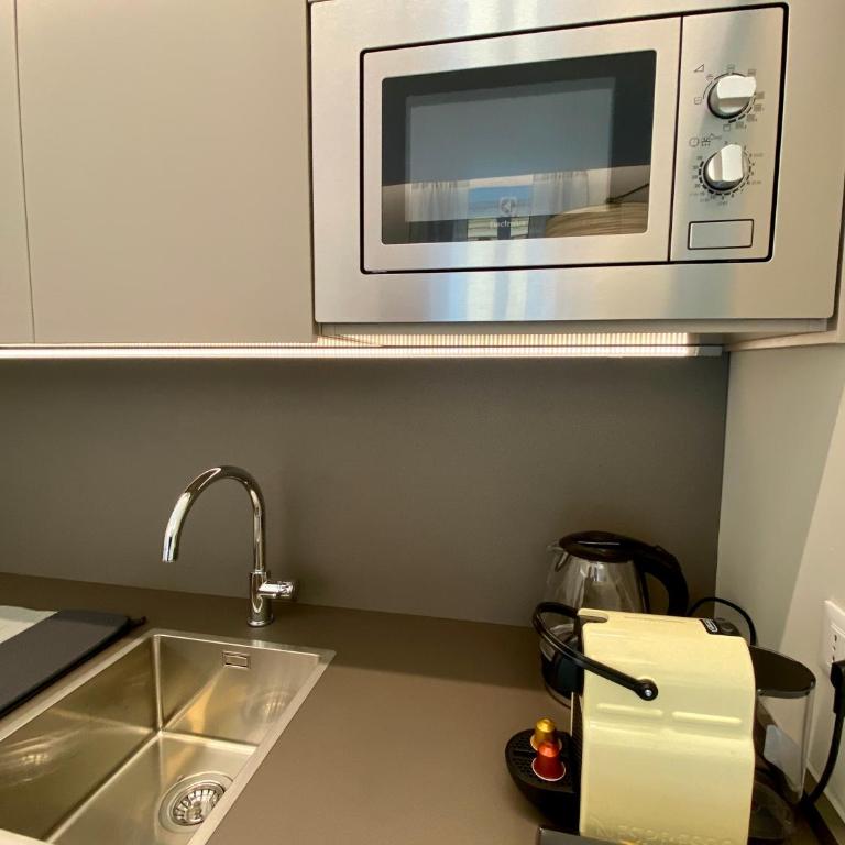 Santa Chiara Suites by Home4holidays - Appartamento con 1 Camera da Letto - 54