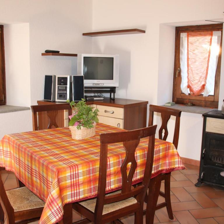 La casa di nonno "cien" - Appartamento con Vista Montagna - 4