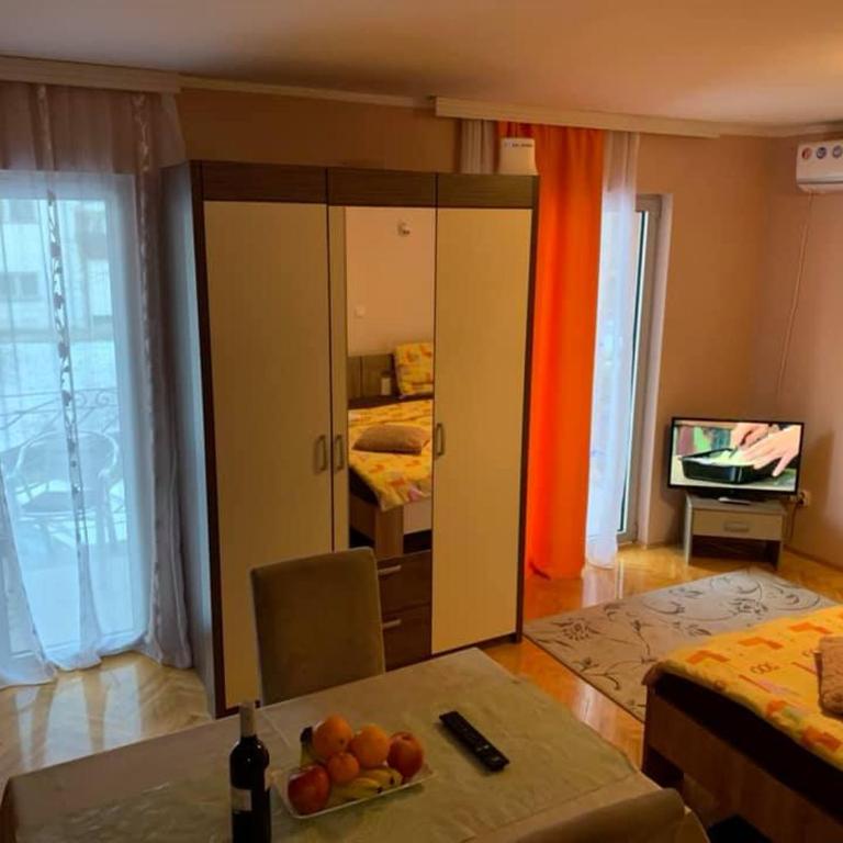 Apartmani Mićić - Apartman sa Balkonom - 28