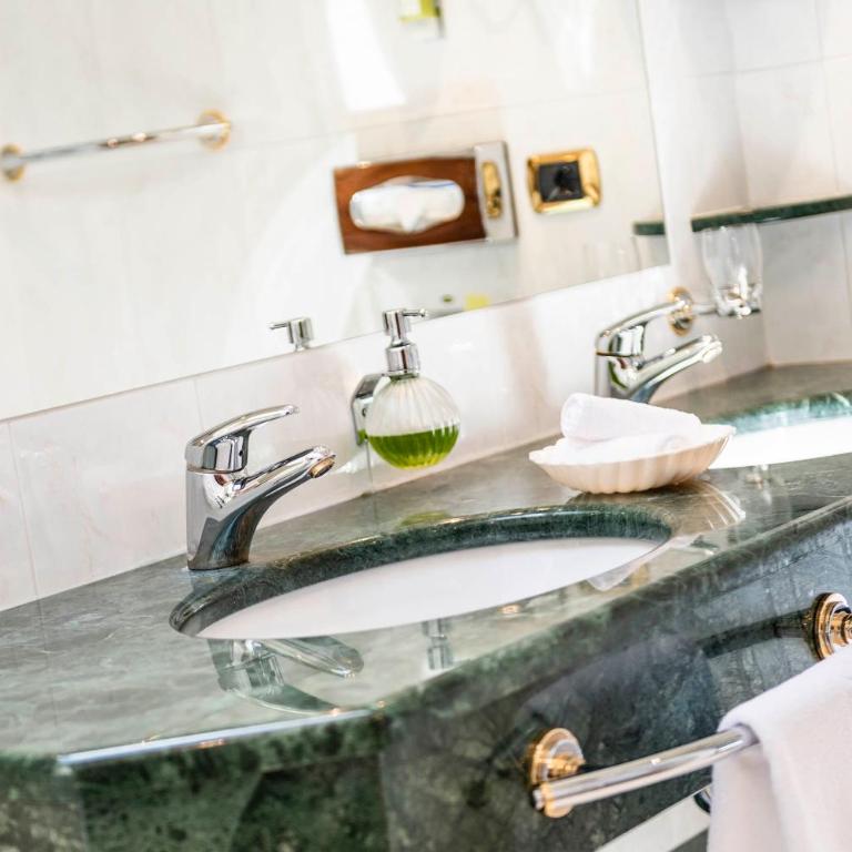 Romantik Hotel & Restaurant Stafler - Suite - 9