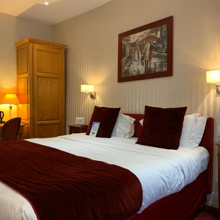 Kyriad Saumur Hyper Centre Hôtel, Appartements, Séminaires et SPA soins Sothys Paris - Chambre Double Supérieure - 20