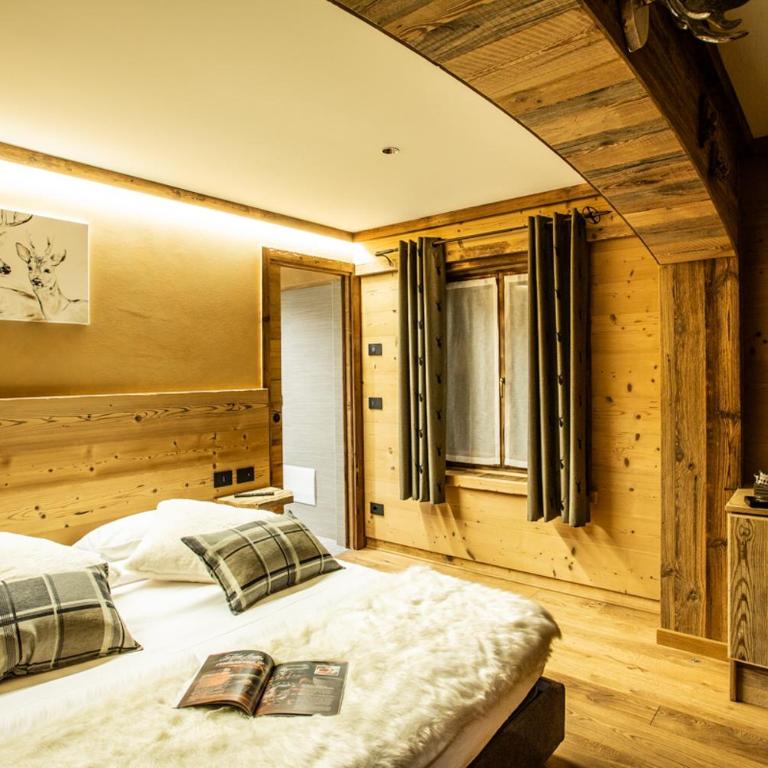 Alpine Rooms Guesthouse - Camera Familiare con Bagno Privato - 1