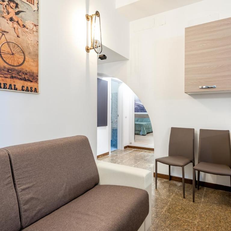 Tour de Rome - Two-Bedroom Apartment - 21