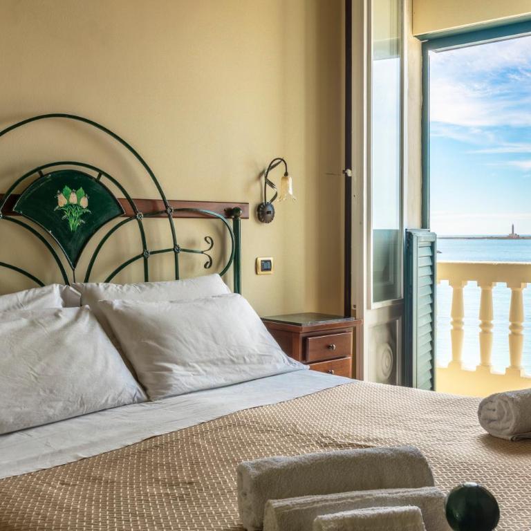 B&B La Riviera - Camera Matrimoniale Deluxe con Balcone e Vista Mare - 8