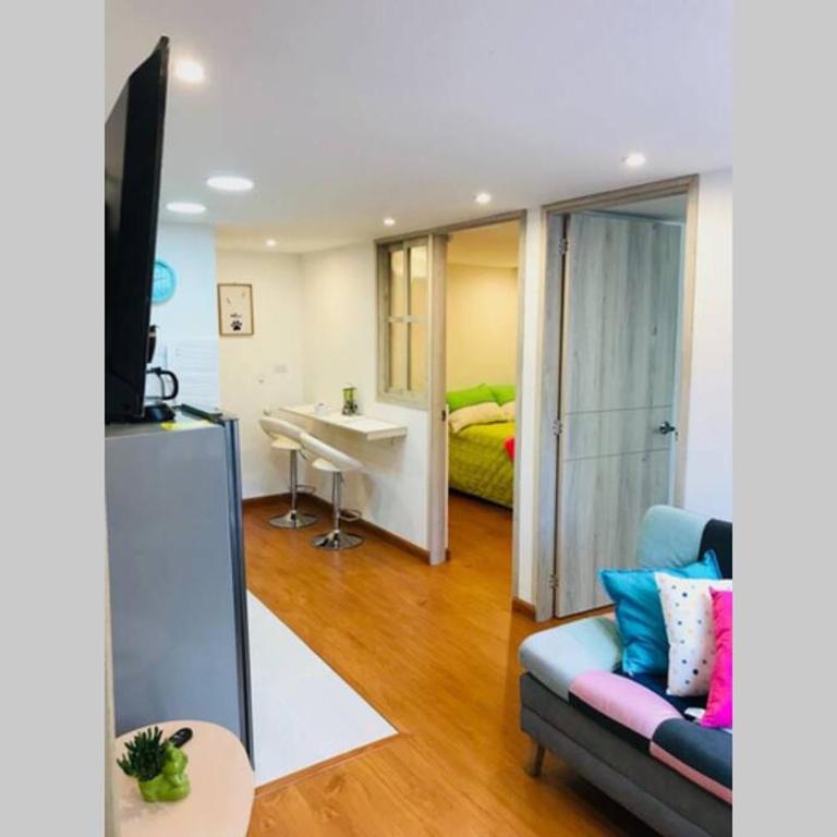 HOMY APARTAMENTOS - Corferias, embassy, airport, G12, UN, Agora - Apartamento de 2 dormitorios - 1