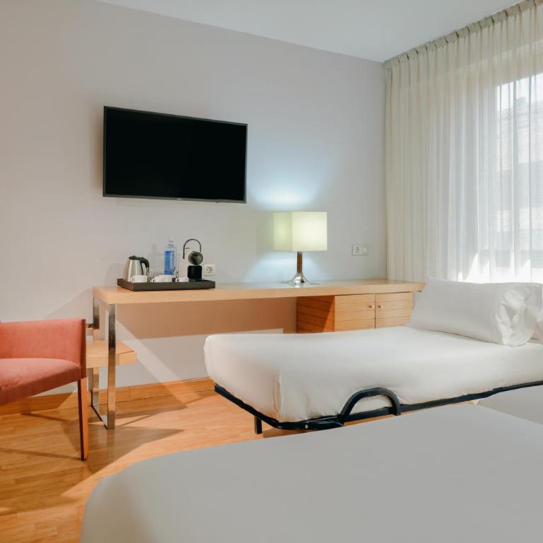 Hesperia Zaragoza Centro - Triple Room - 3